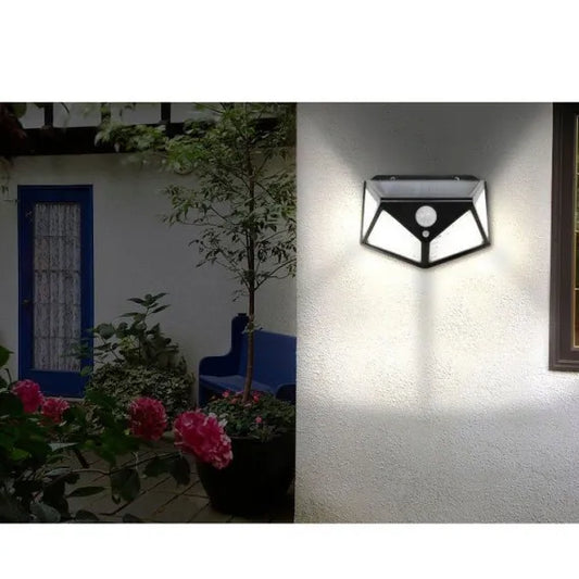 Lampă Solară de Perete cu 100 LED-uri și Senzor de Mișcare, Unghi Extins de Iluminare, Rezistentă la Apă IP65, pentru Curte, Grădină sau Garaj